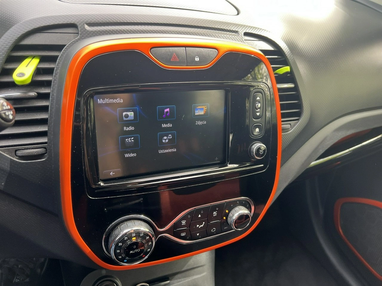 Renault Captur - Zdjęcie 11