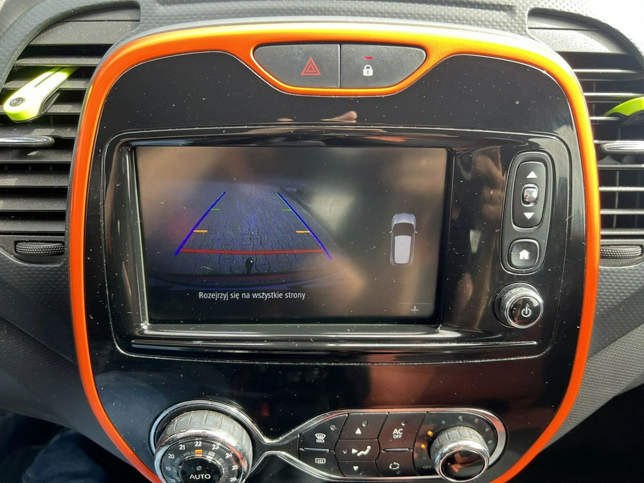 Renault Captur - Zdjęcie 12