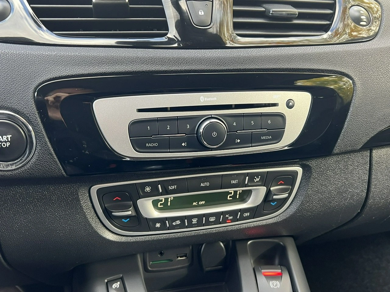 Renault Grand Scenic - Zdjęcie 14