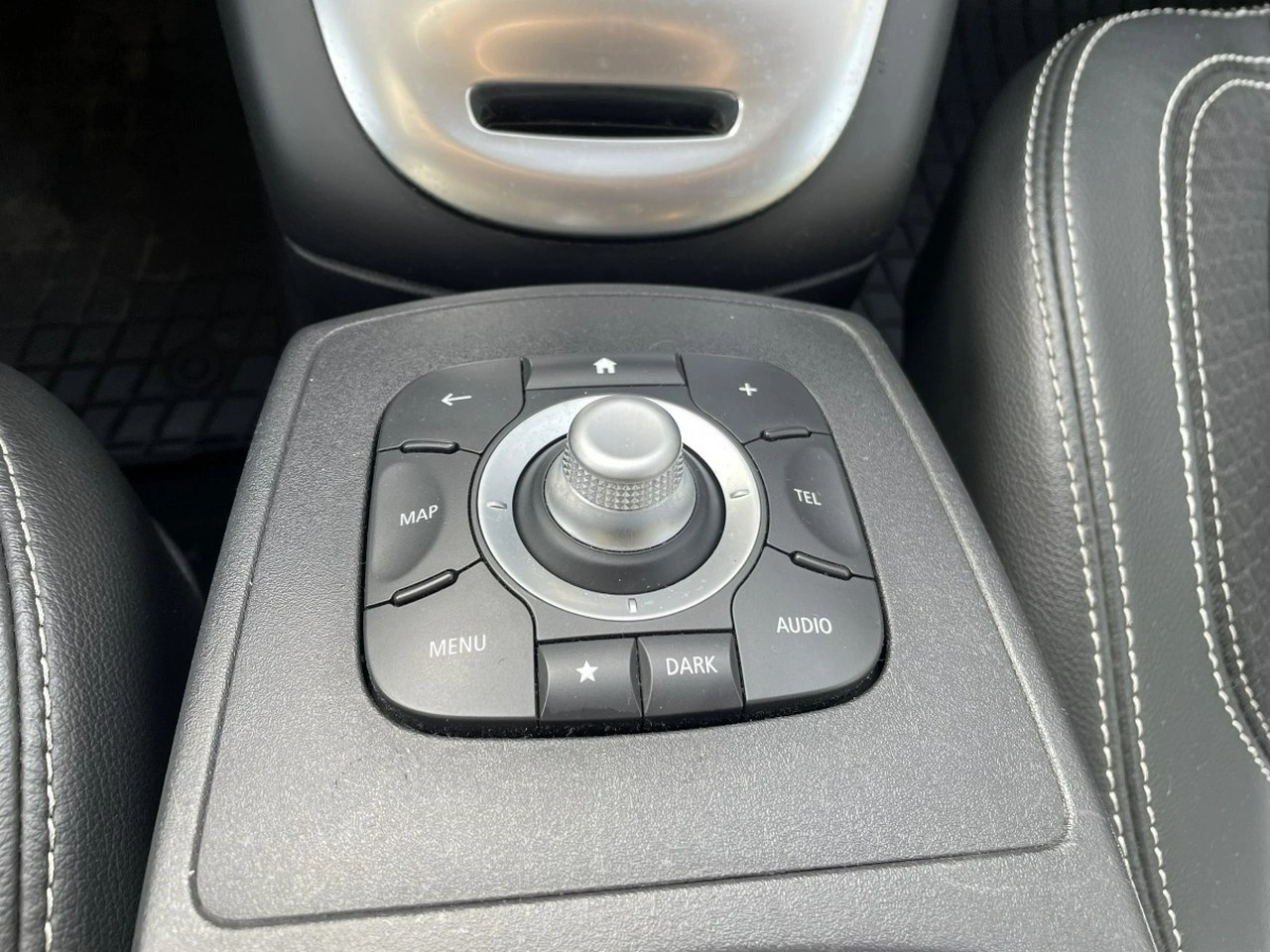Renault Scenic - Zdjęcie 14