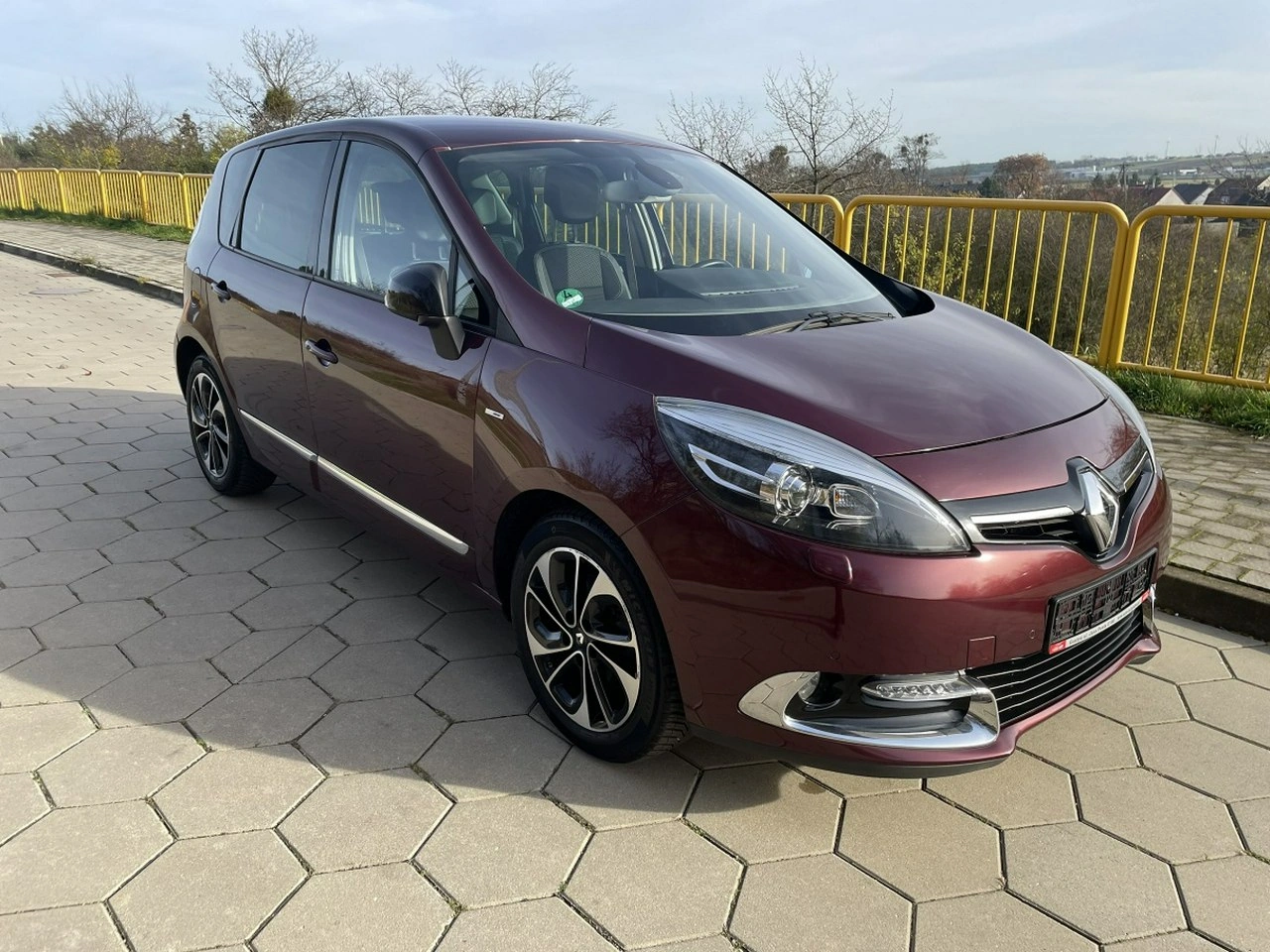 Renault Scenic - Główne zdjęcie