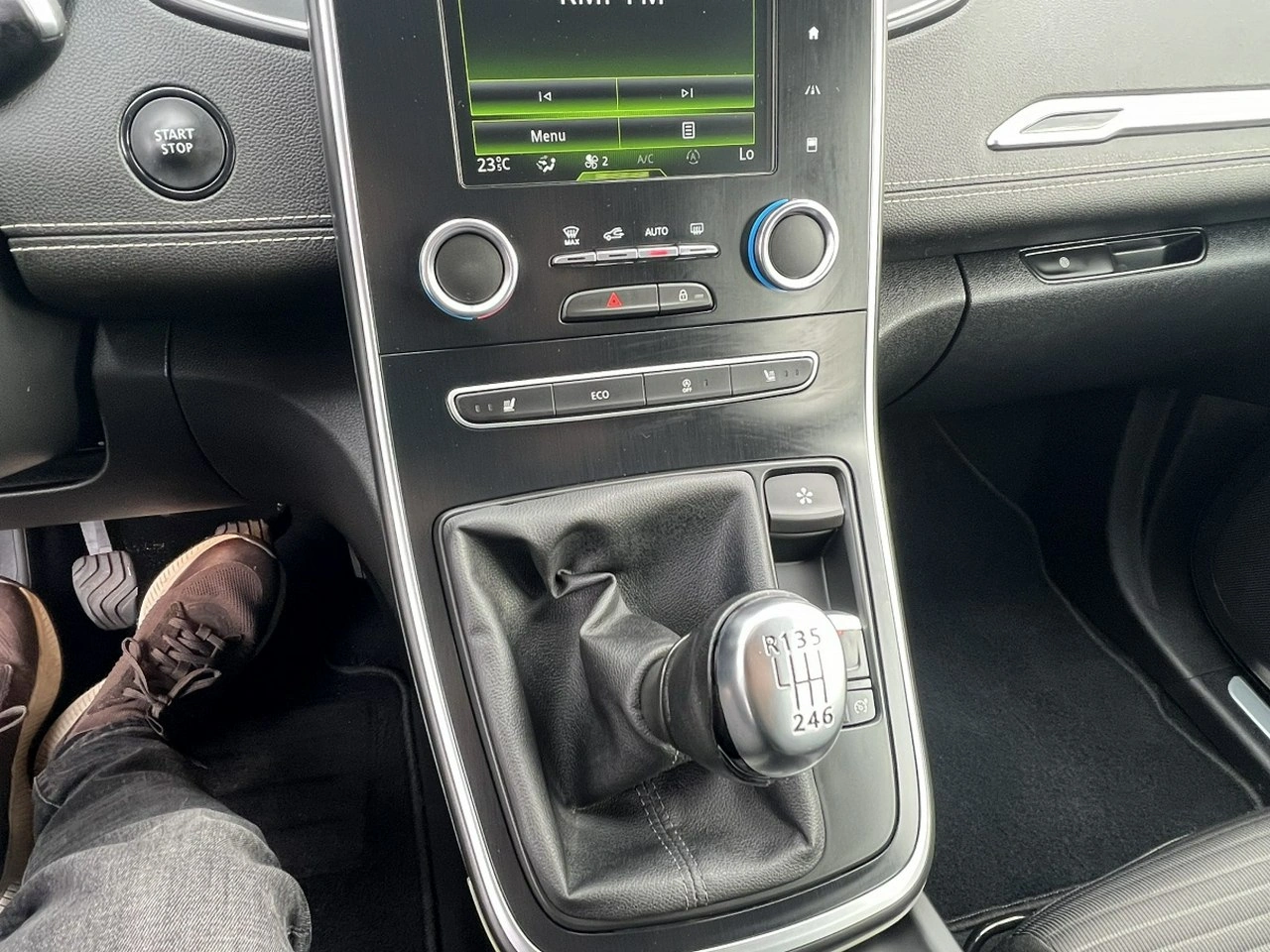 Renault Scenic - Zdjęcie 10