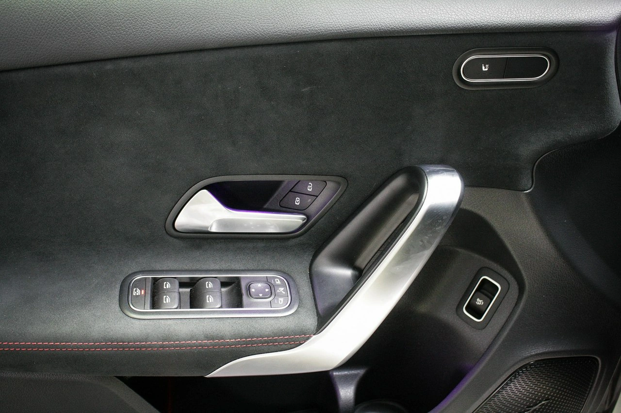 Mercedes A 200 - Zdjęcie 14