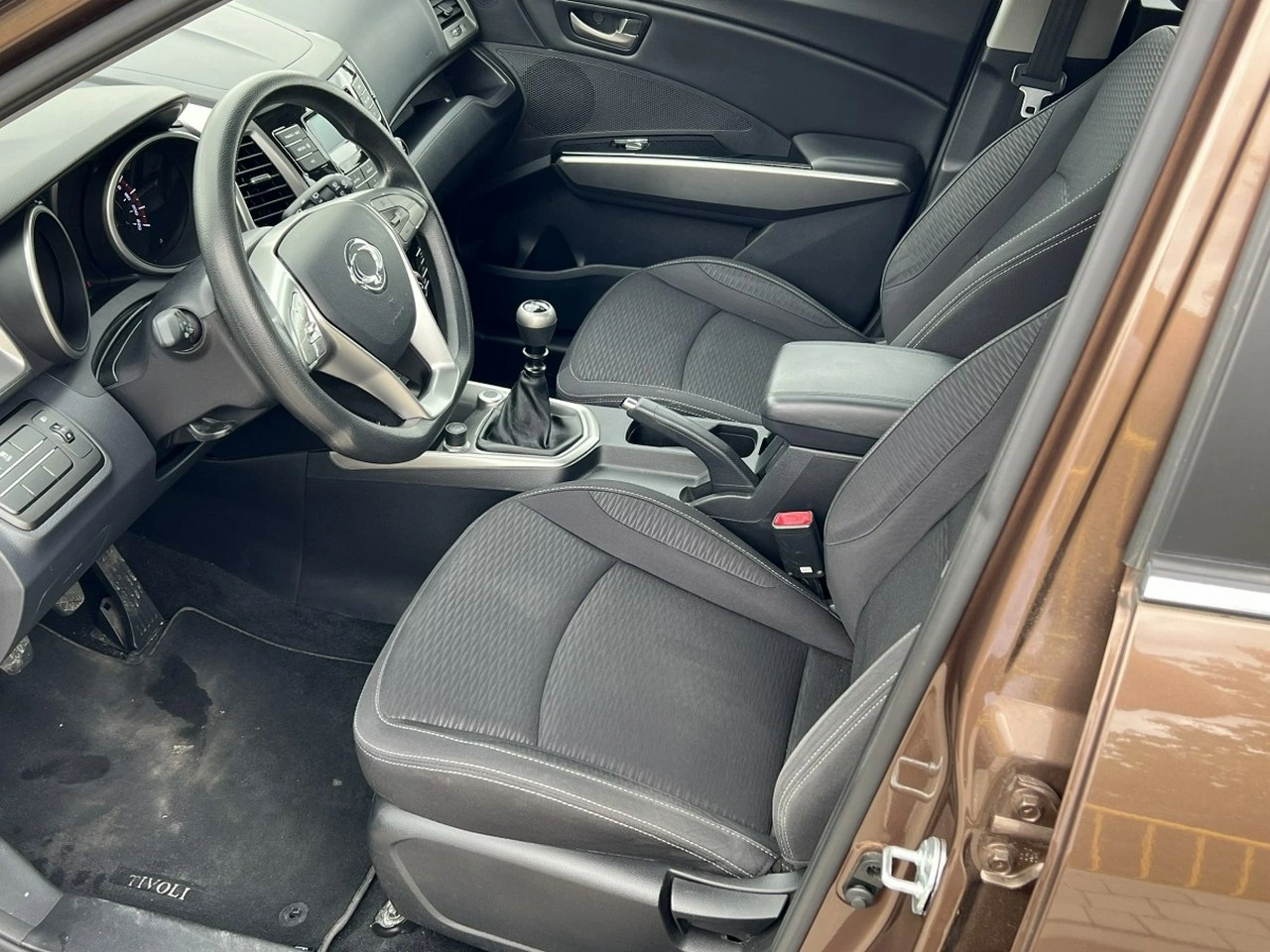 SsangYong Tivoli - Zdjęcie 9