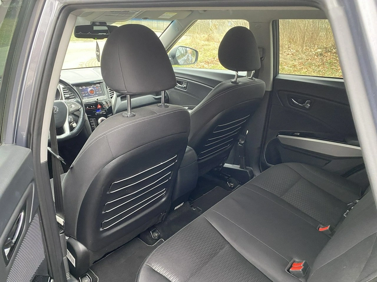 SsangYong Tivoli - Zdjęcie 9