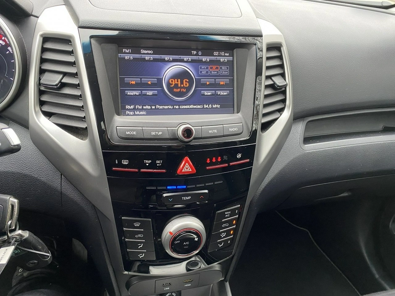SsangYong Tivoli - Zdjęcie 13