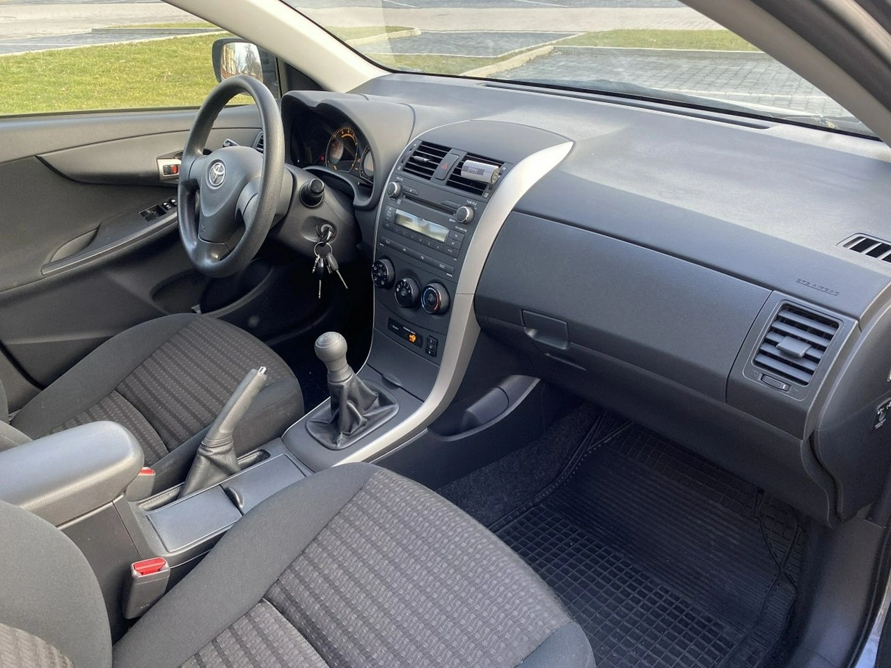 Toyota Corolla - Zdjęcie 8