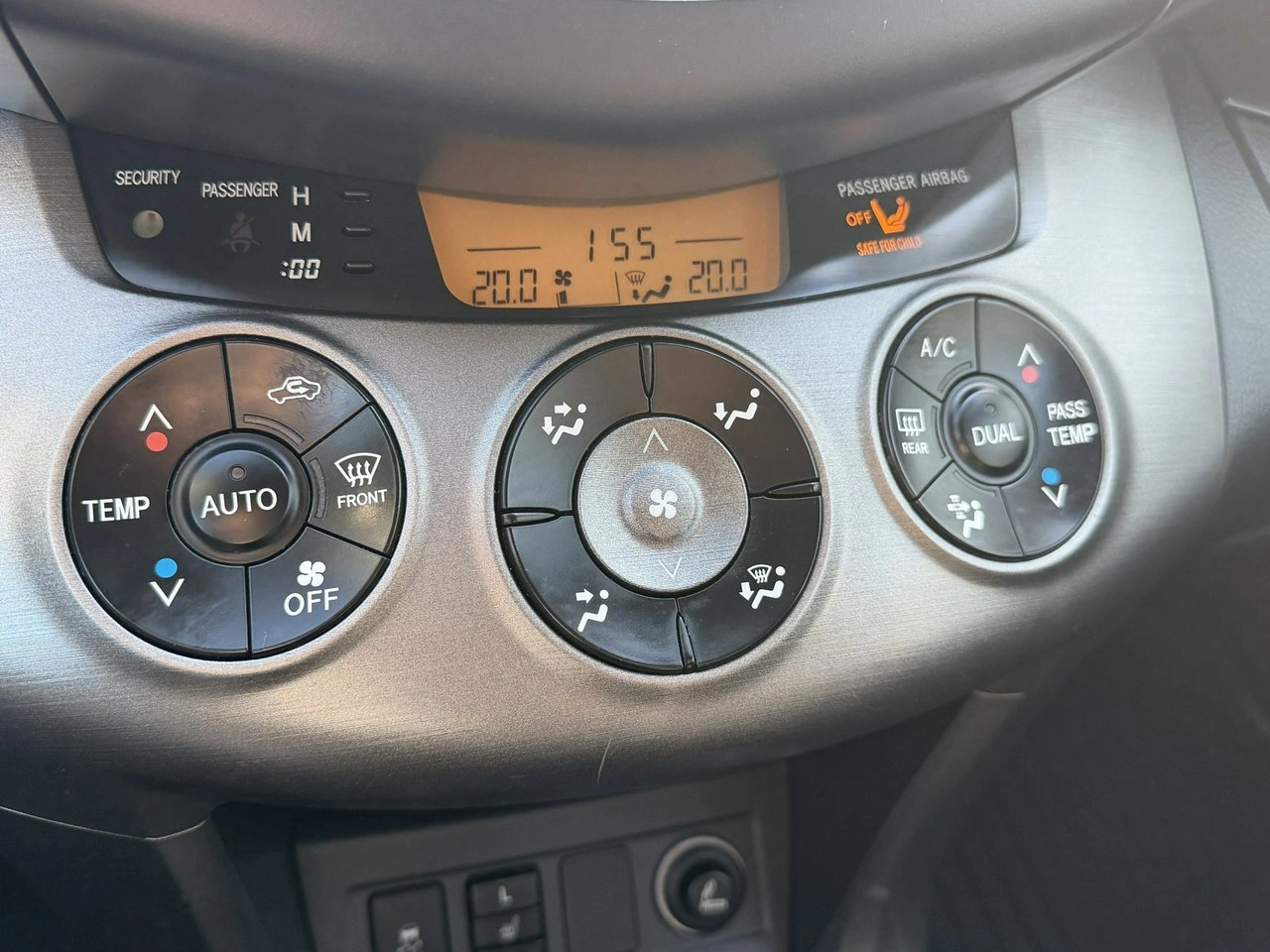 Toyota RAV-4 - Zdjęcie 14