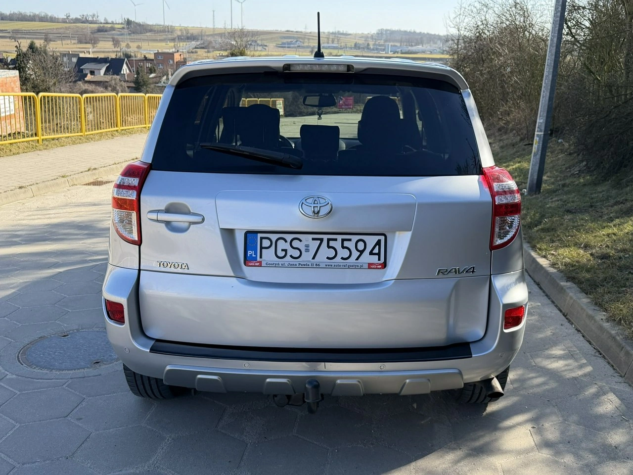 Toyota RAV-4 - Zdjęcie 4
