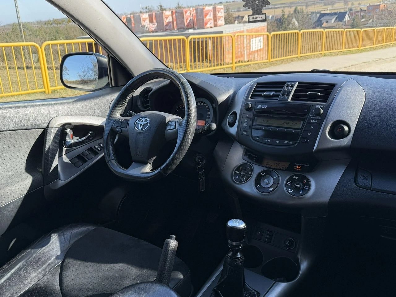 Toyota RAV-4 - Zdjęcie 7