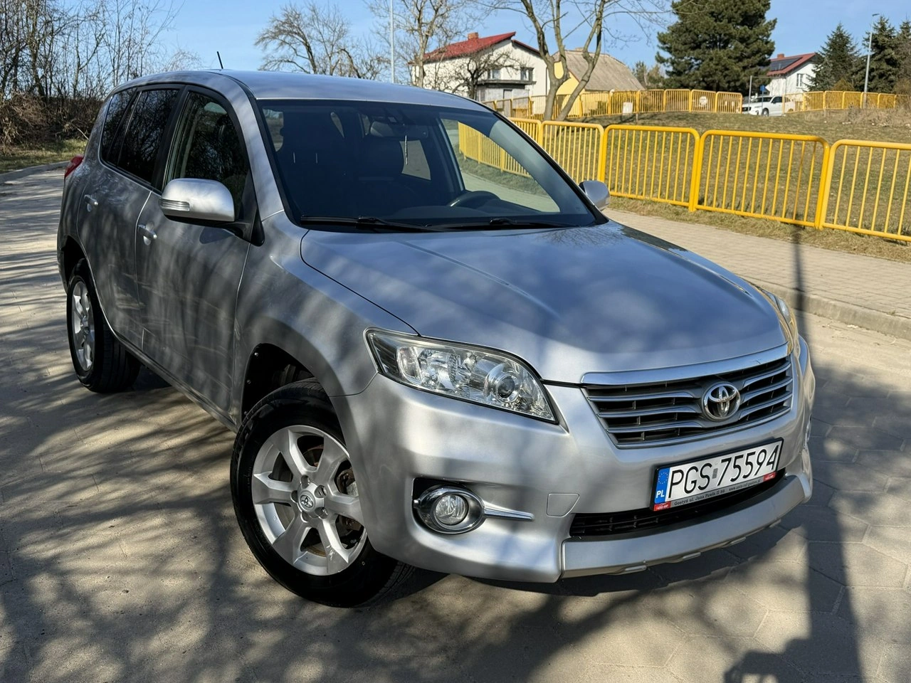Toyota RAV-4 - Główne zdjęcie