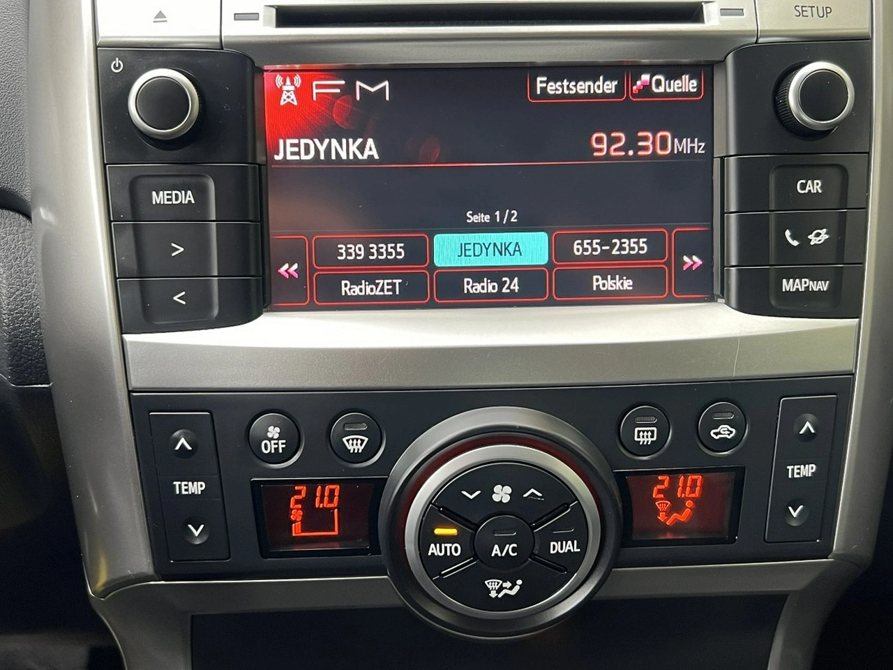 Toyota Verso - Zdjęcie 12