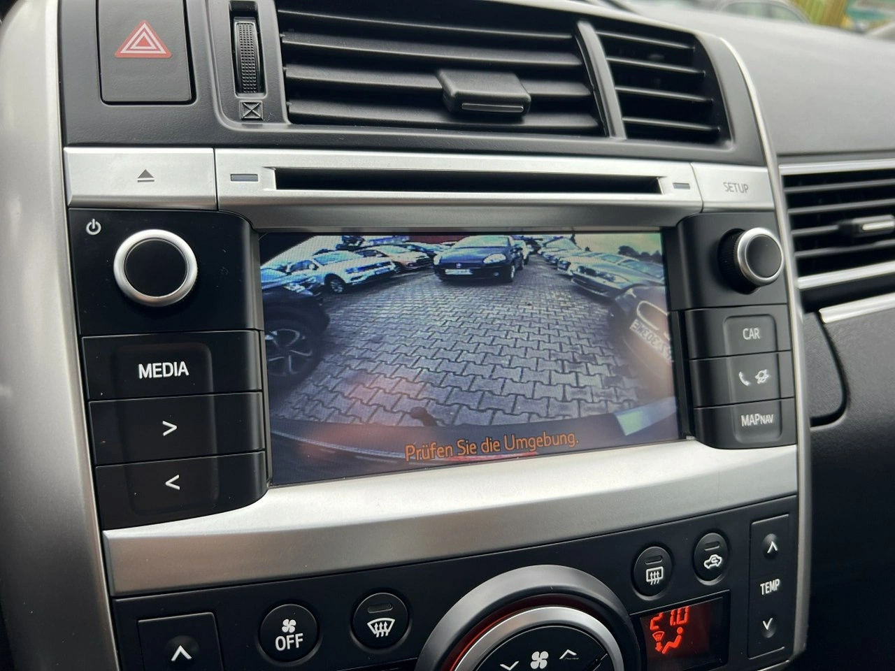 Toyota Verso - Zdjęcie 13
