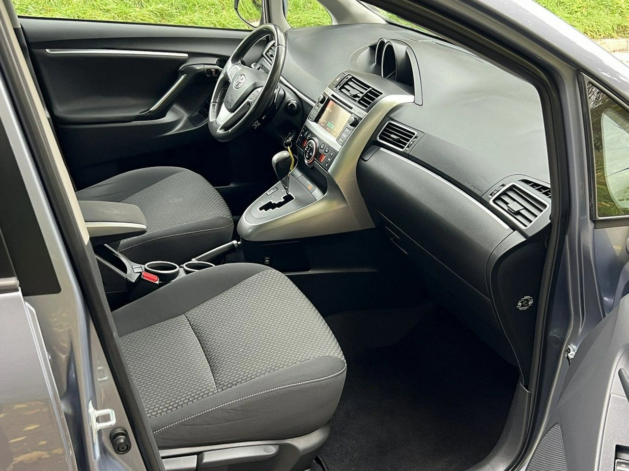 Toyota Verso - Zdjęcie 5