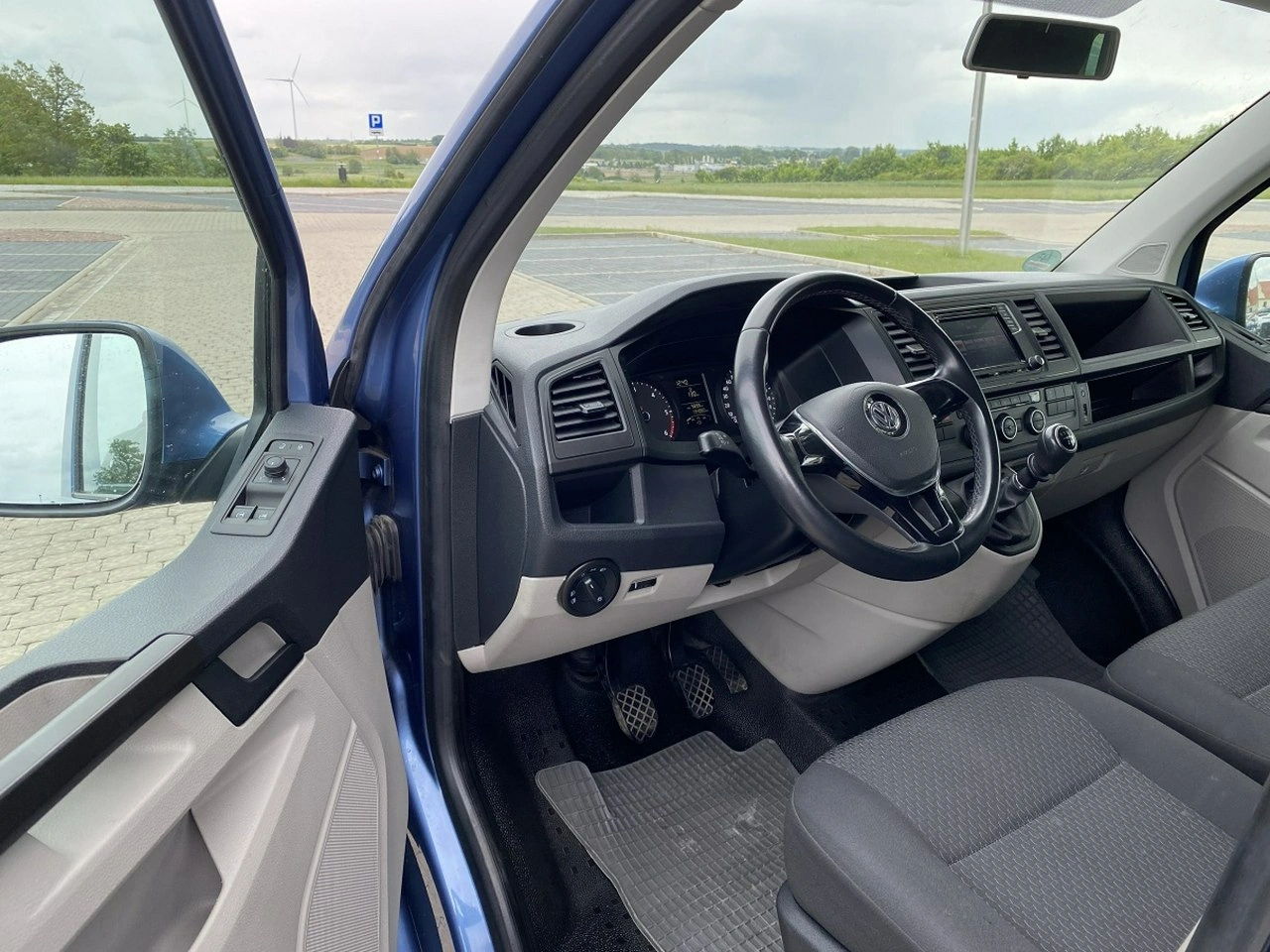 Volkswagen Caravelle - Zdjęcie 9