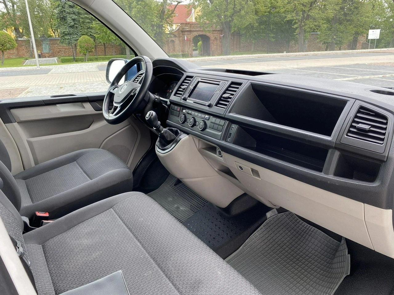 Volkswagen Caravelle - Zdjęcie 6