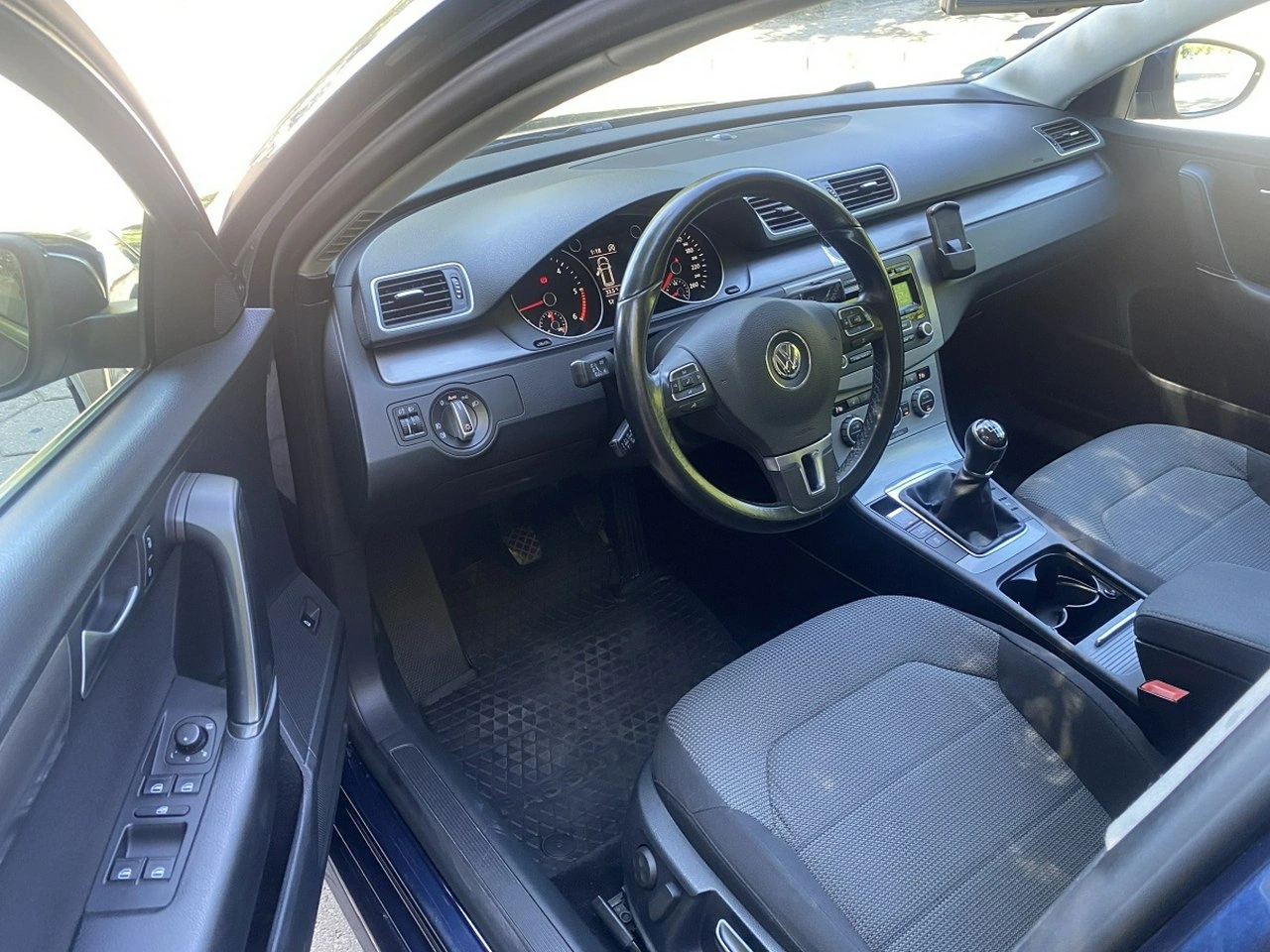 Volkswagen Passat - Zdjęcie 10