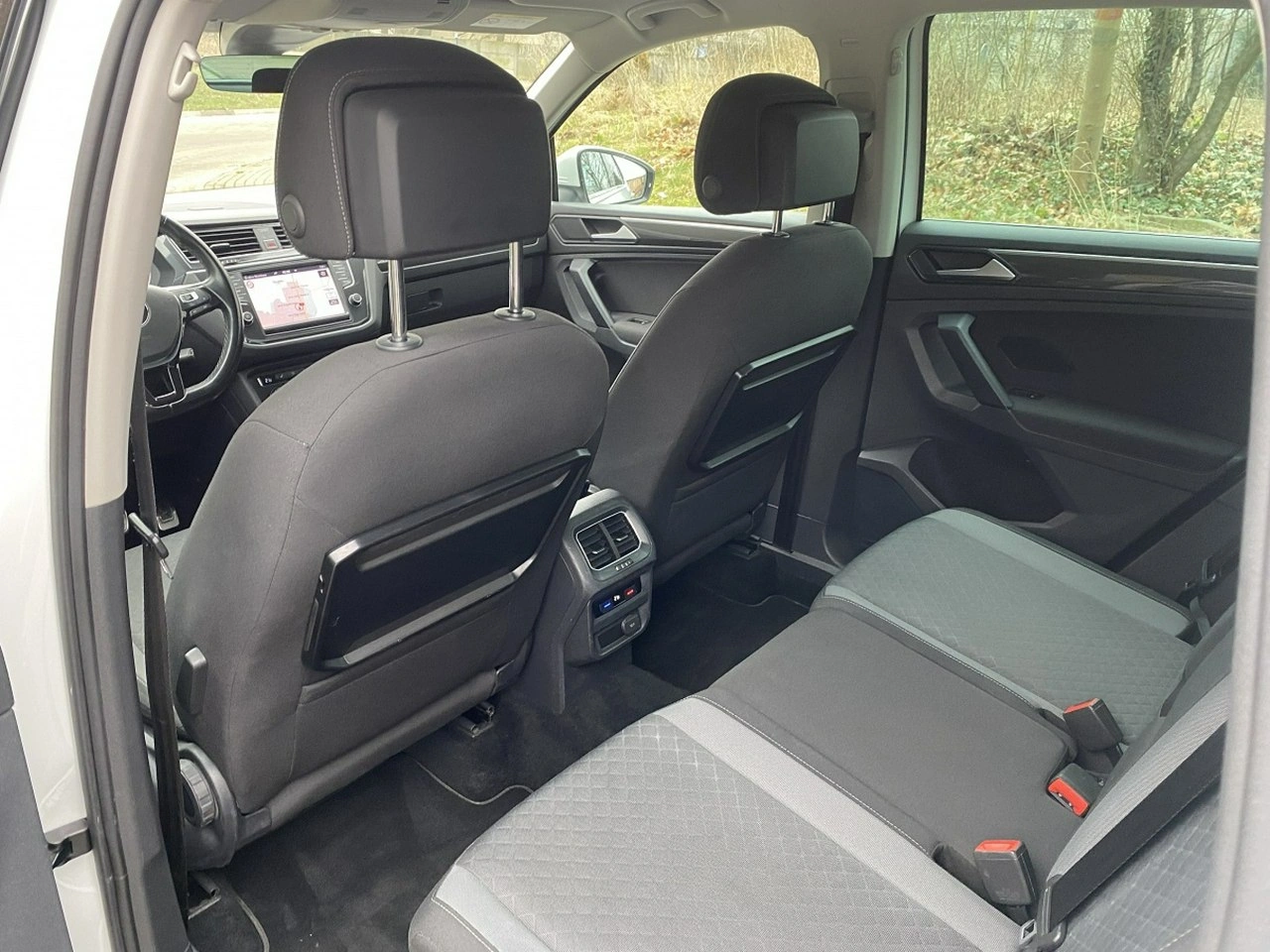 Volkswagen Tiguan - Zdjęcie 10
