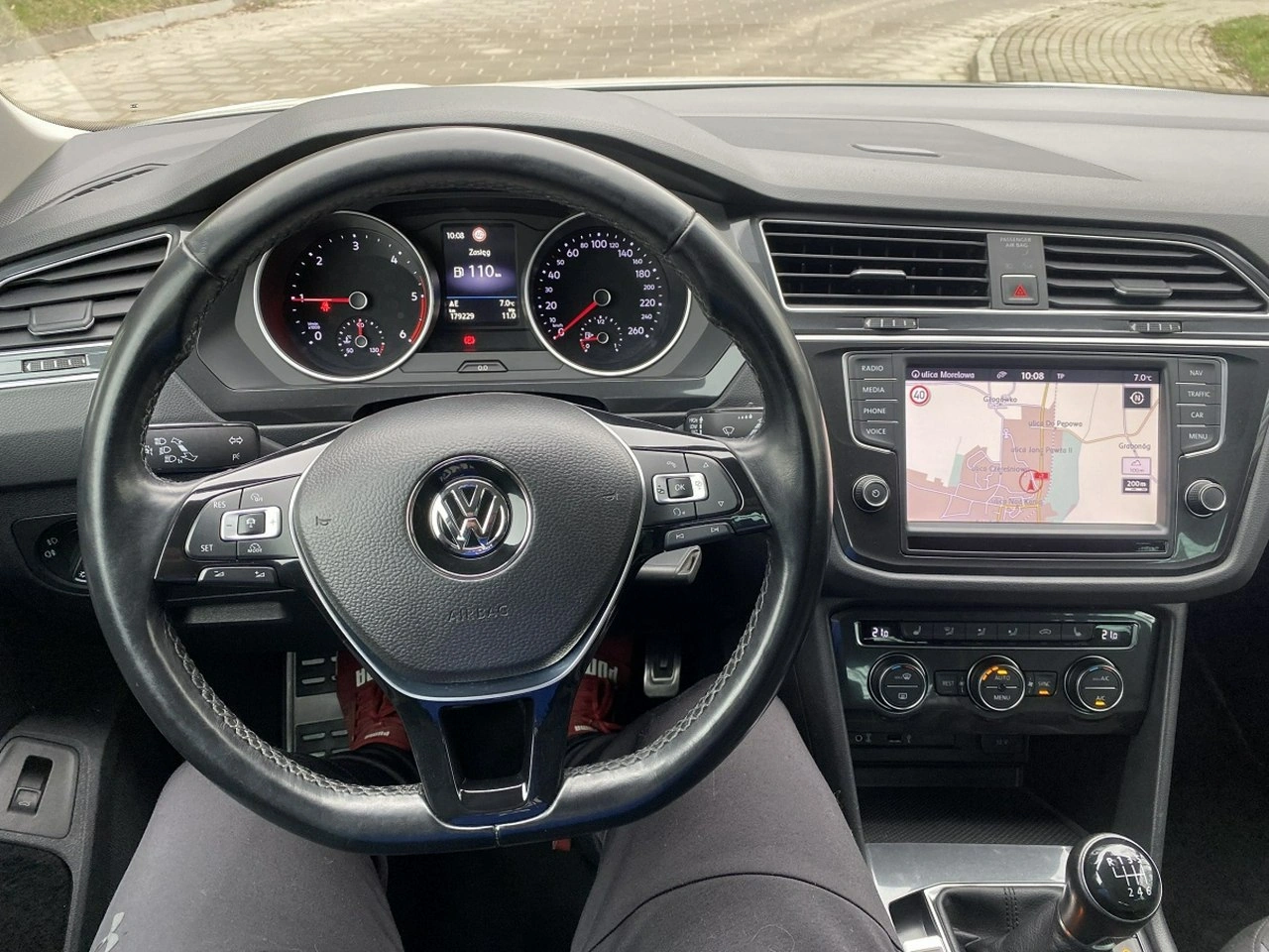 Volkswagen Tiguan - Zdjęcie 12
