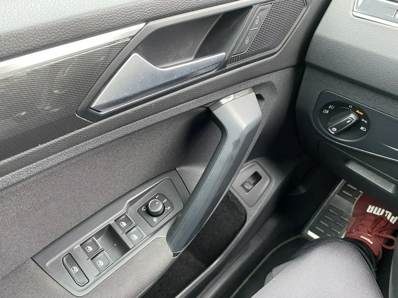 Volkswagen Tiguan - Zdjęcie 16