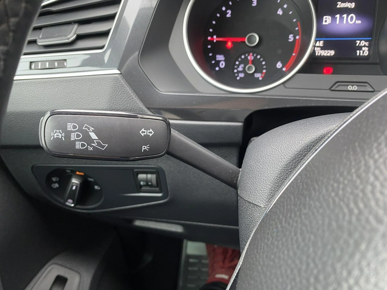 Volkswagen Tiguan - Zdjęcie 18