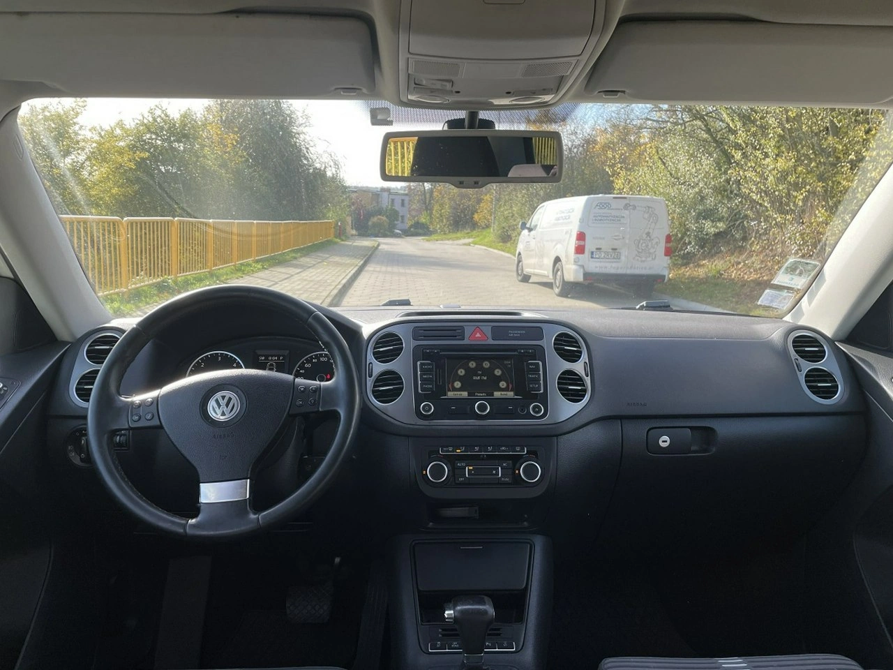 Volkswagen Tiguan - Zdjęcie 8
