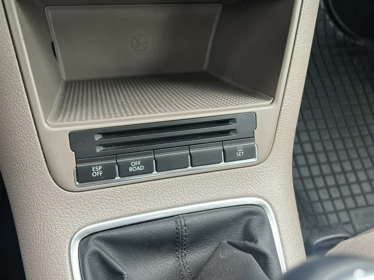 Volkswagen Tiguan - Zdjęcie 12