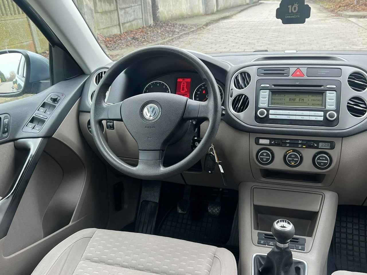 Volkswagen Tiguan - Zdjęcie 8