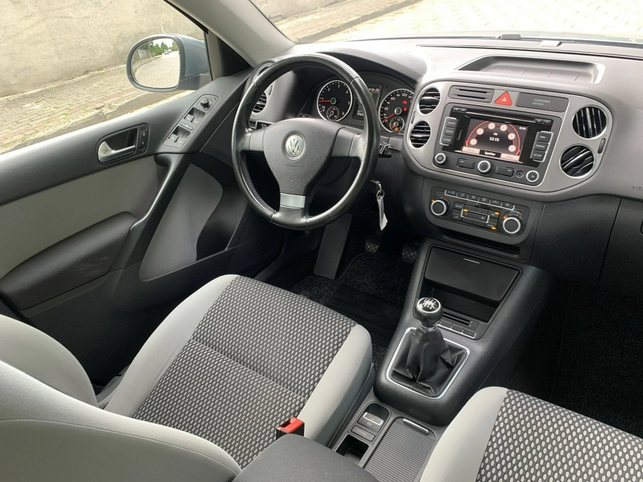 Volkswagen Tiguan - Zdjęcie 8