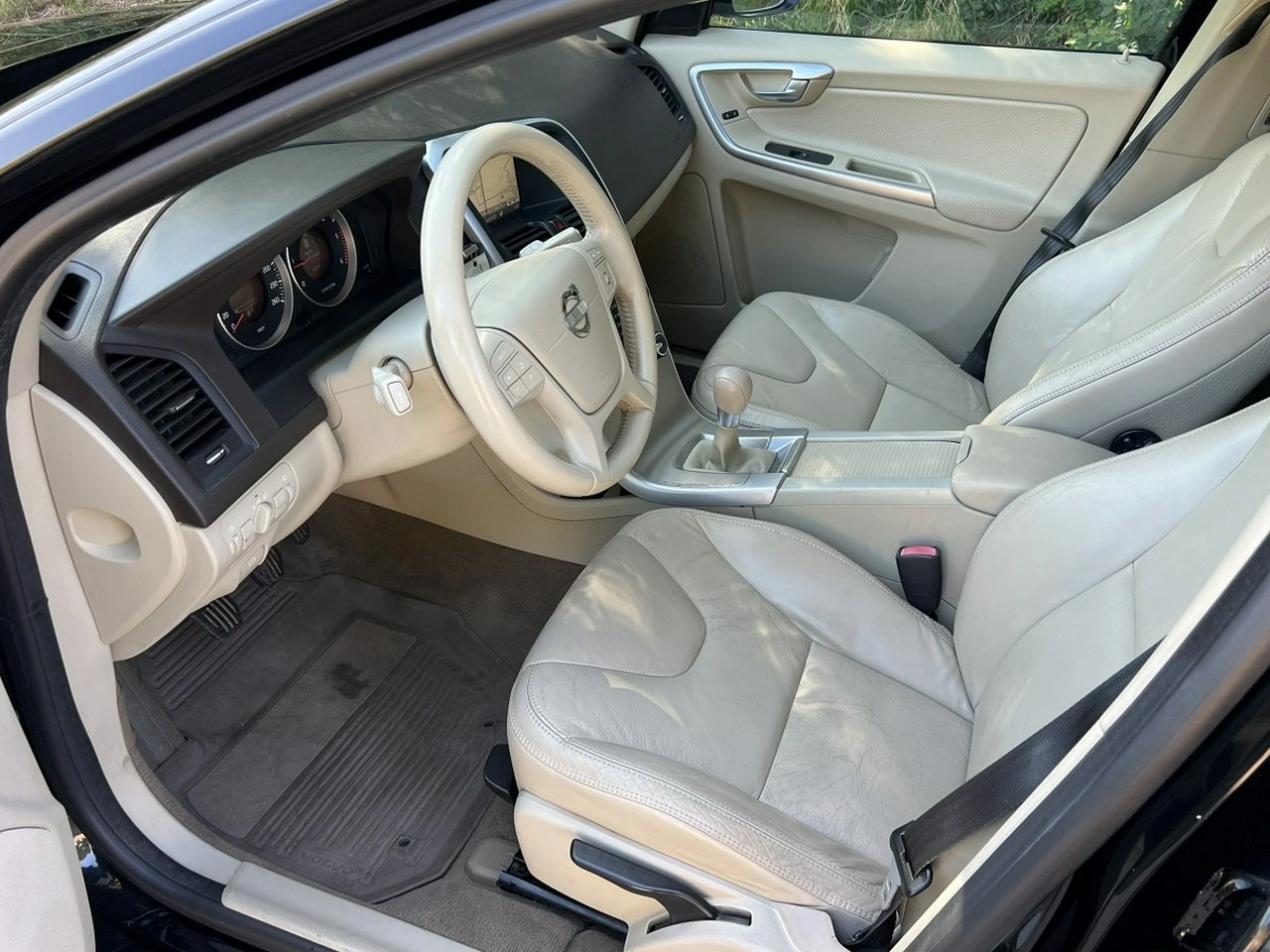 Volvo XC 60 - Zdjęcie 9
