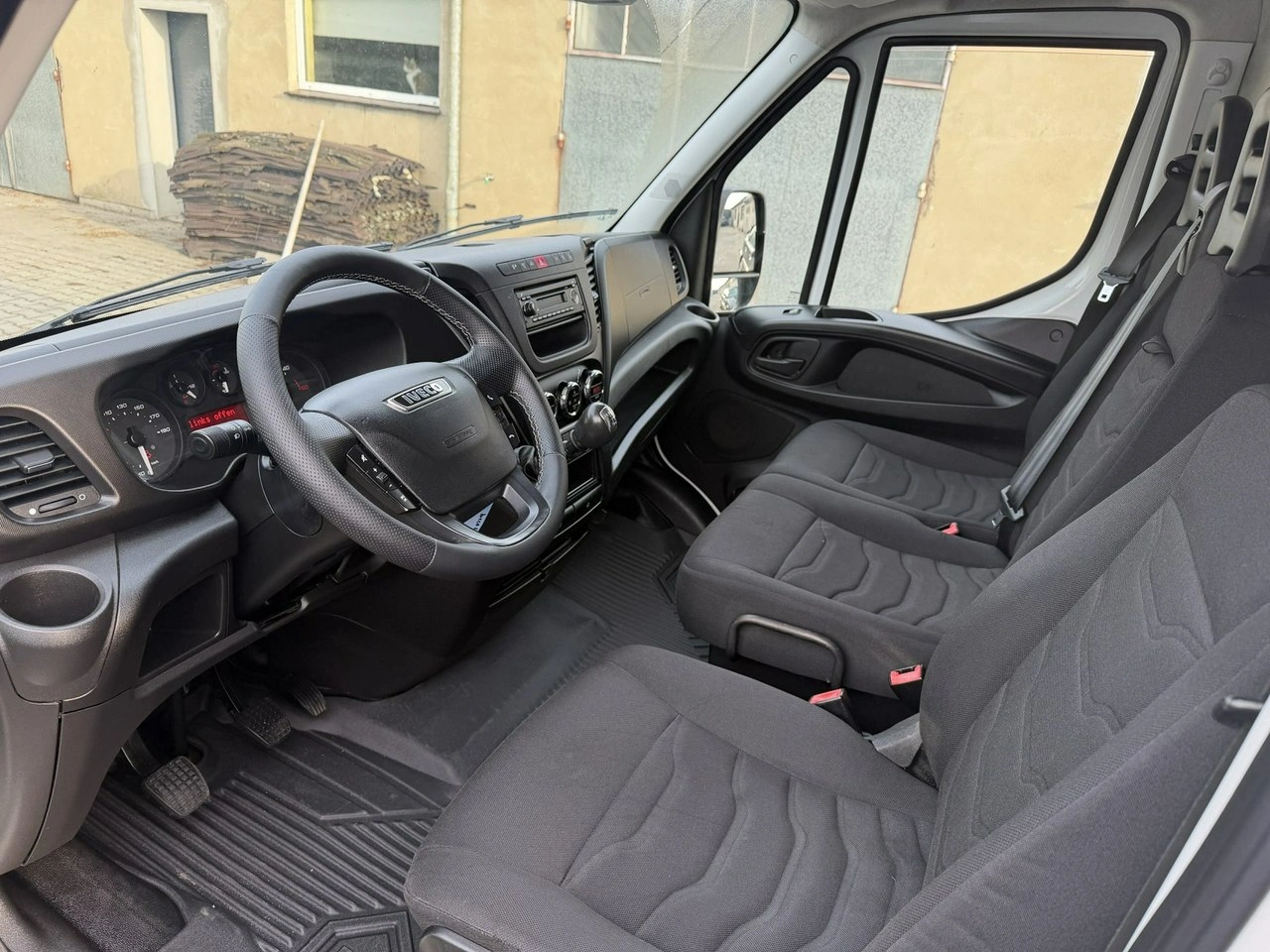 Iveco Daily 35S15 - Zdjęcie 10