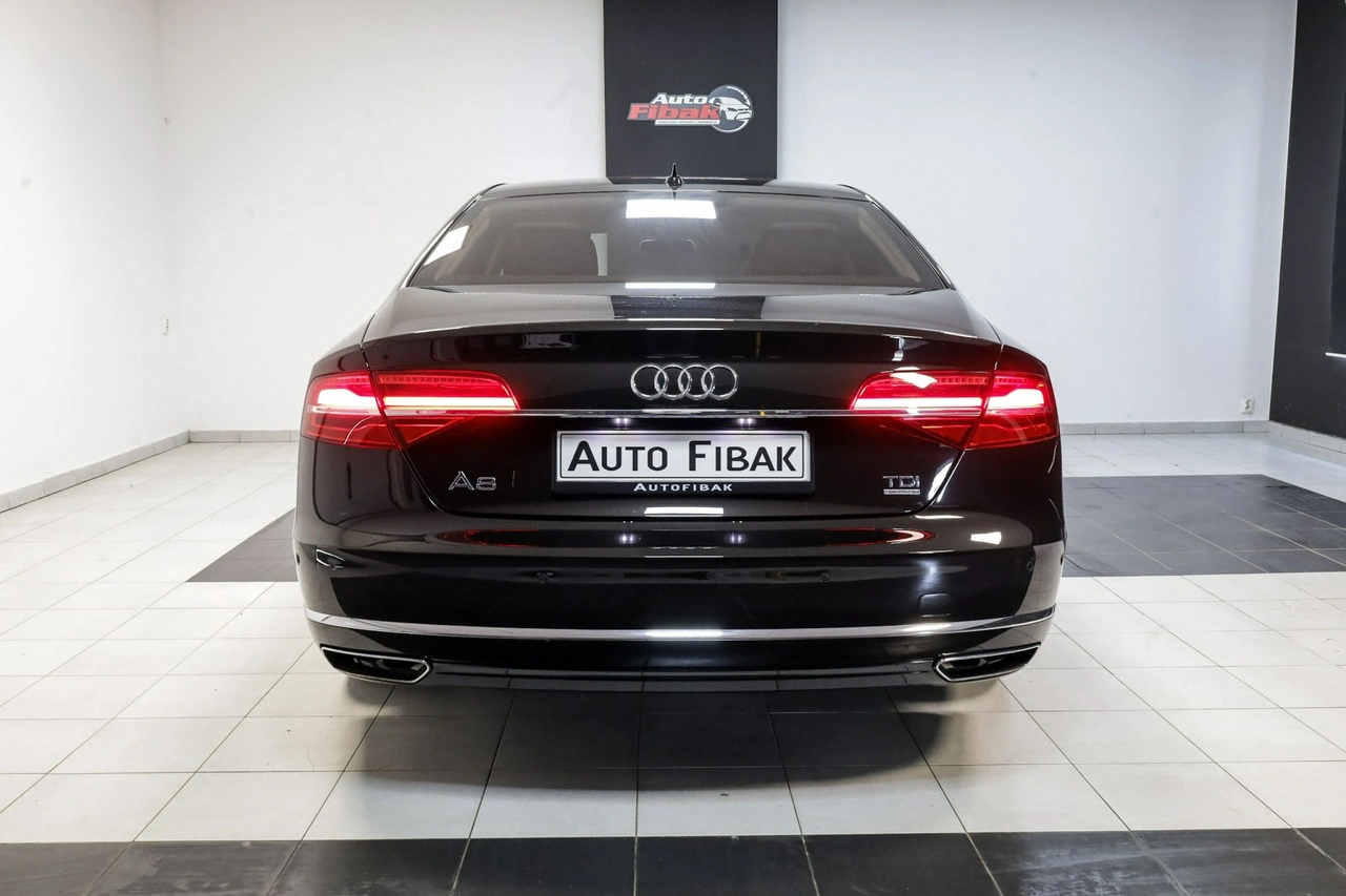 Audi A8 - Zdjęcie 9