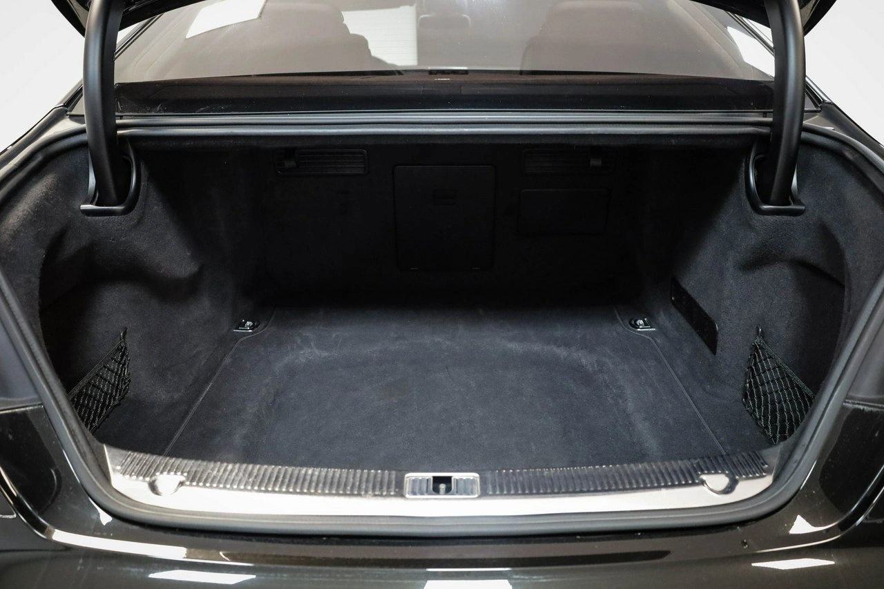 Audi A8 - Zdjęcie 12