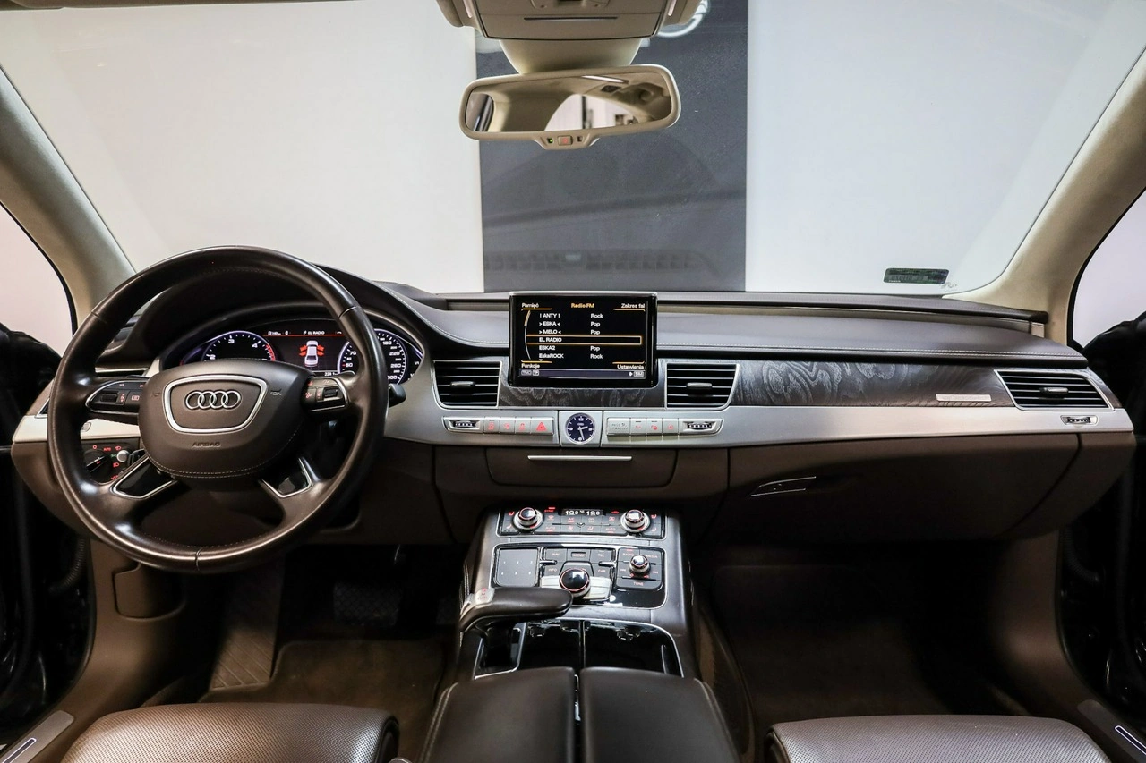 Audi A8 - Zdjęcie 14
