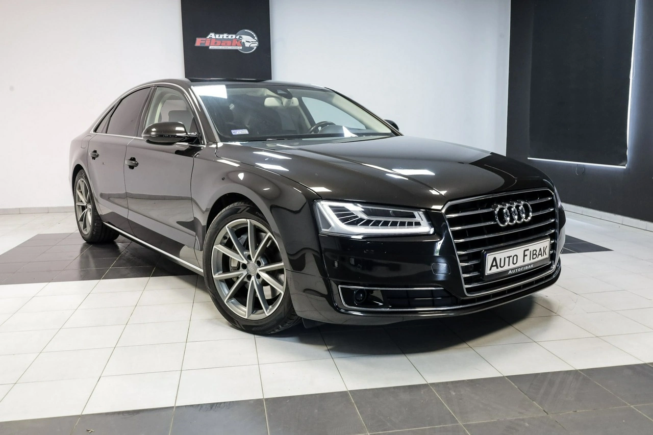 Audi A8 - Zdjęcie 4