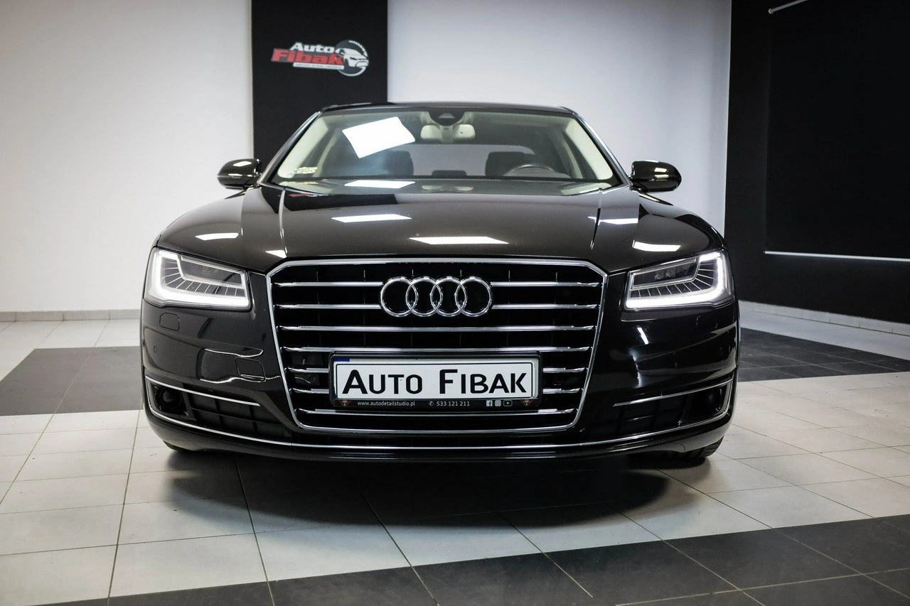 Audi A8 - Zdjęcie 5