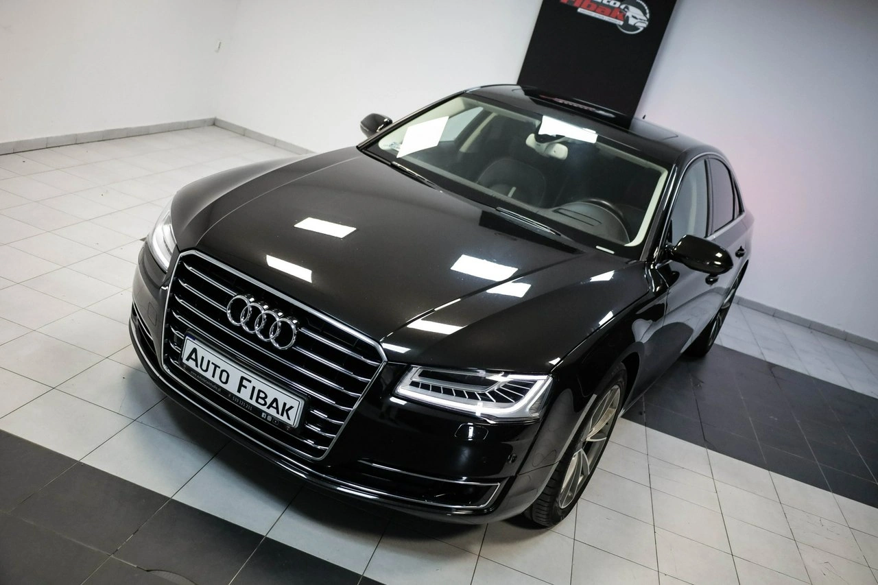 Audi A8 - Zdjęcie 6