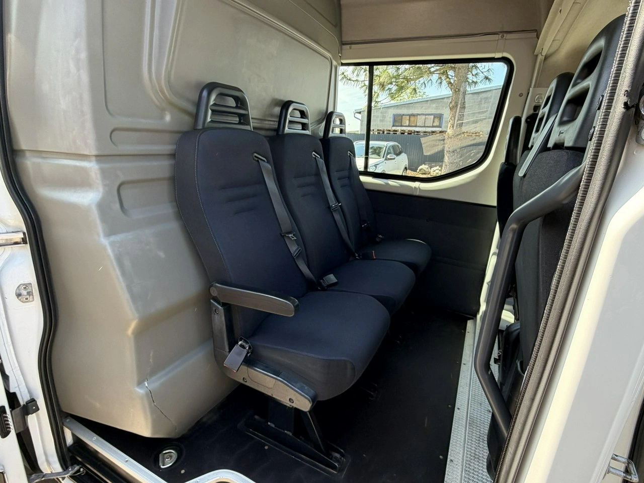 Iveco Daily 35S14 - Zdjęcie 11