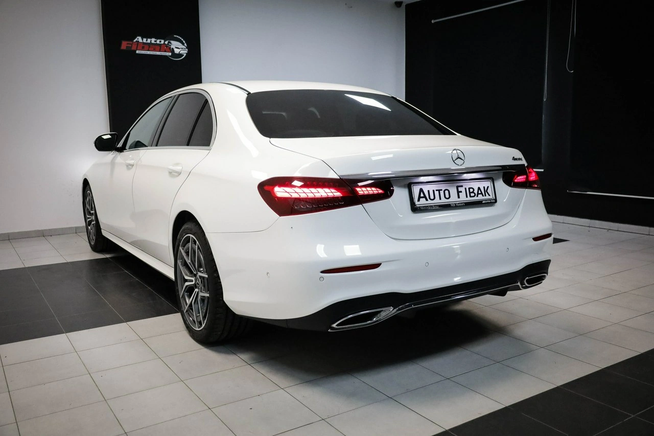 Mercedes E 220 - Zdjęcie 10