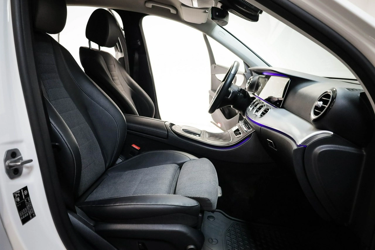 Mercedes E 220 - Zdjęcie 23