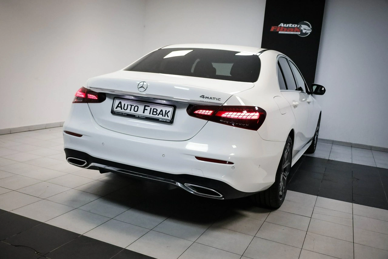 Mercedes E 220 - Zdjęcie 8