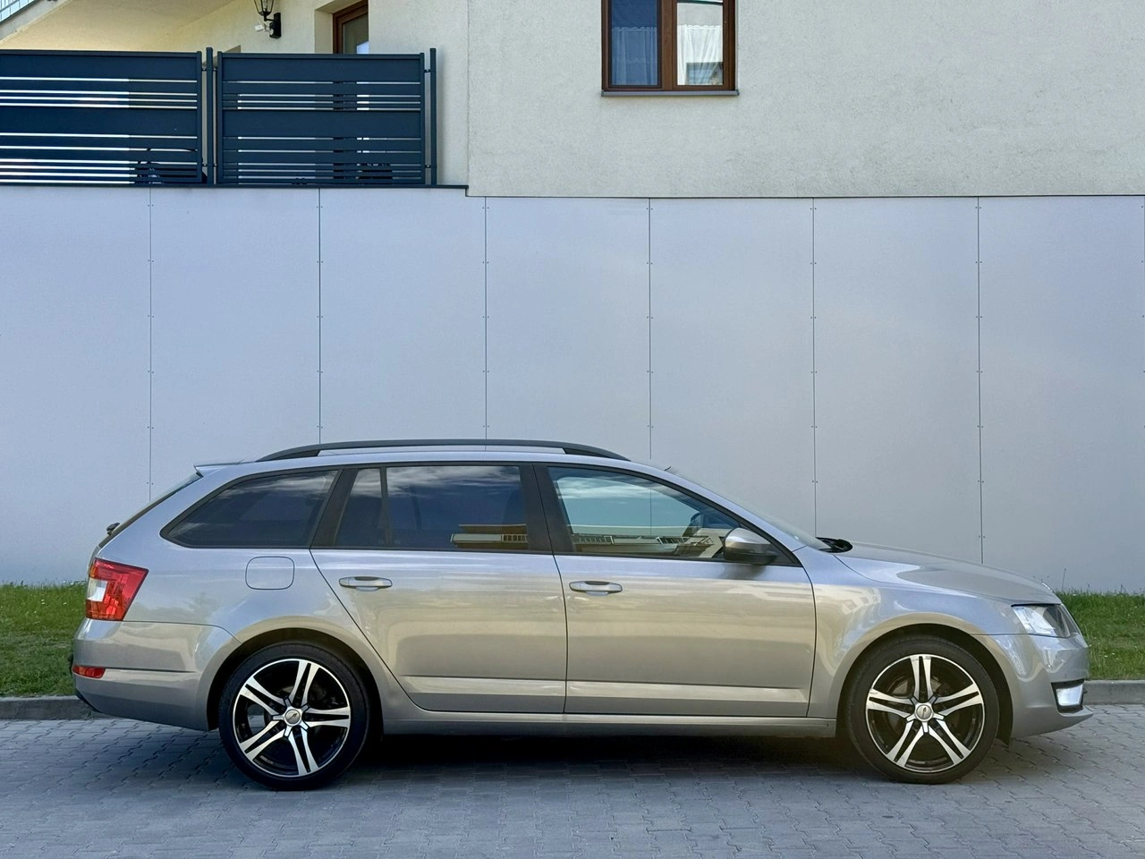 Skoda Octavia - Zdjęcie 12
