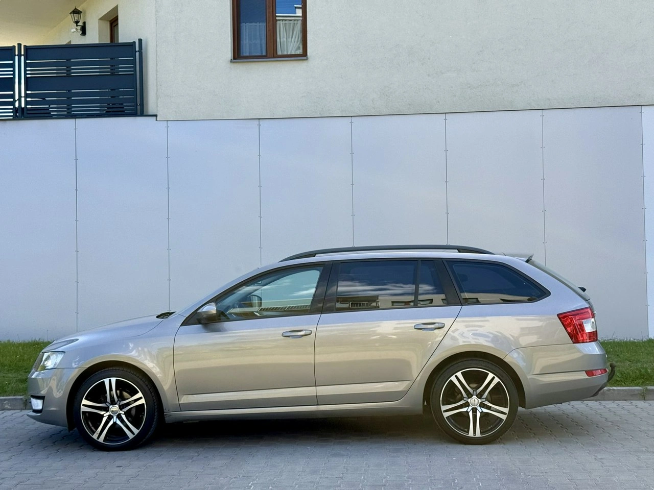 Skoda Octavia - Zdjęcie 13