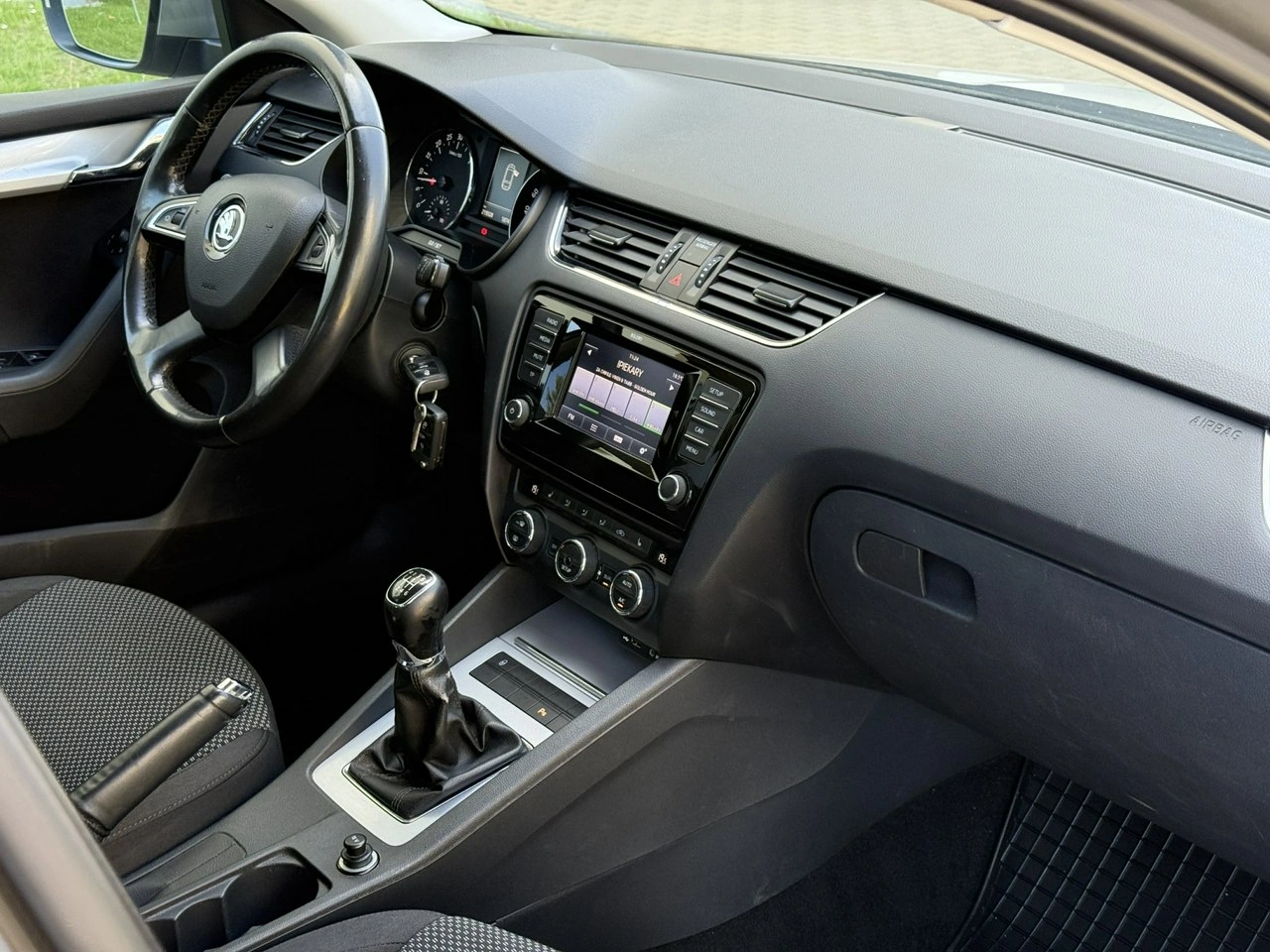 Skoda Octavia - Zdjęcie 17