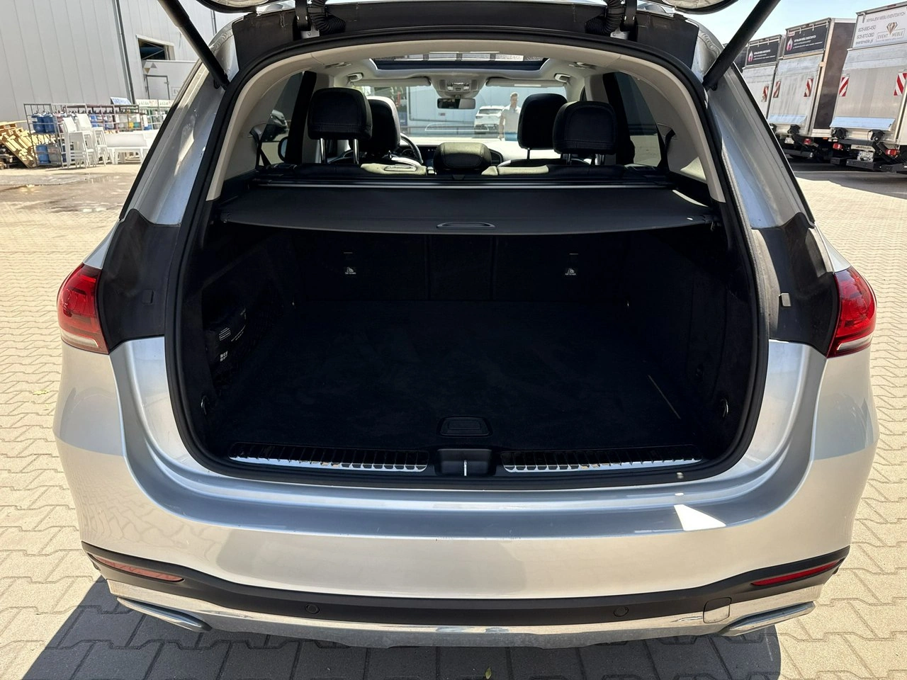 Mercedes GLE 300 - Zdjęcie 16
