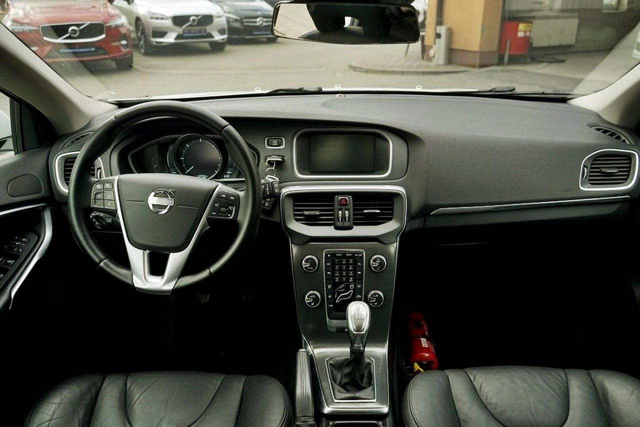 Volvo V40 - Zdjęcie 15