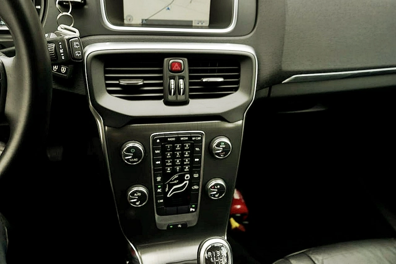 Volvo V40 - Zdjęcie 16