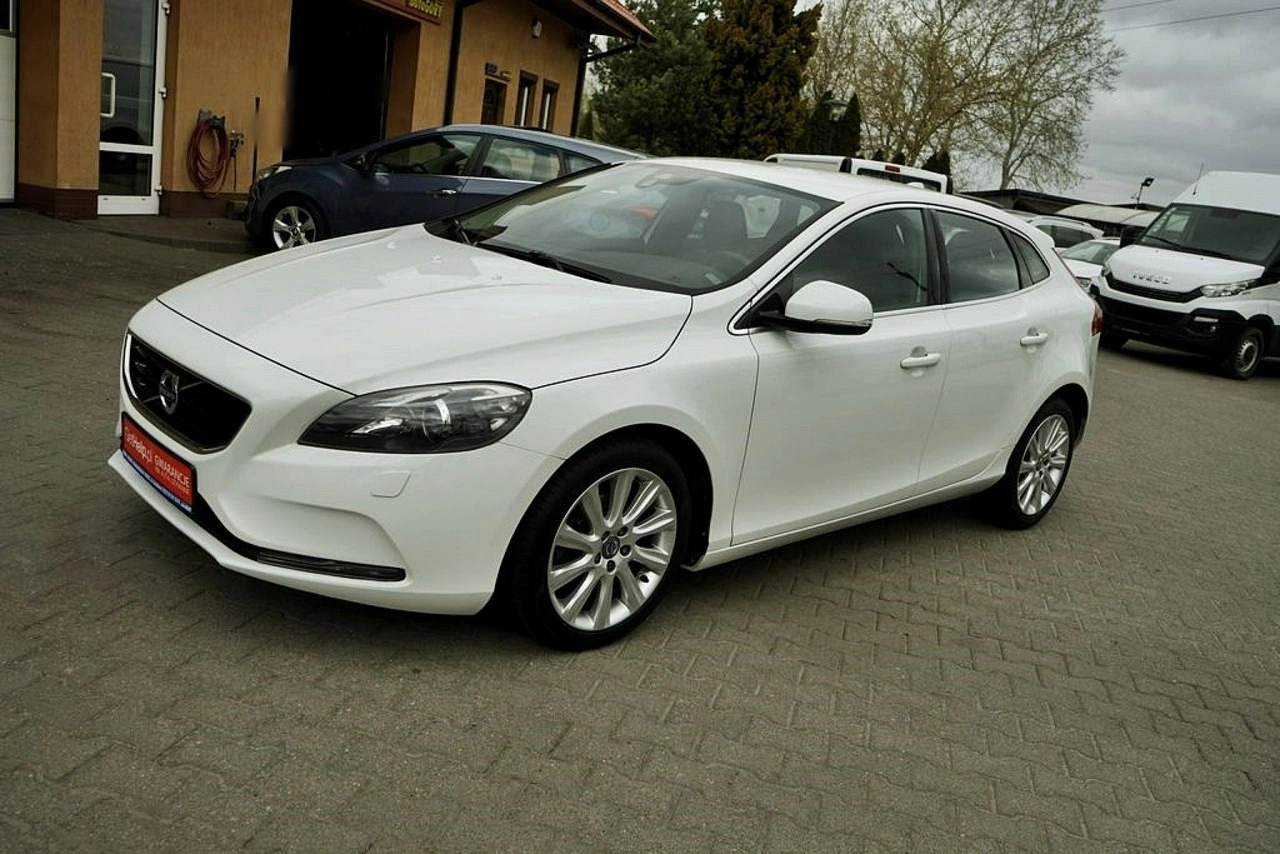 Volvo V40 - Zdjęcie 1