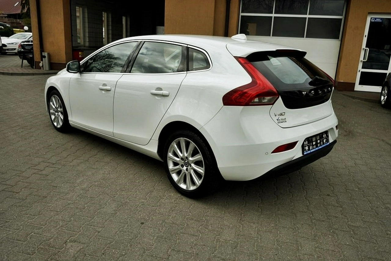 Volvo V40 - Zdjęcie 3
