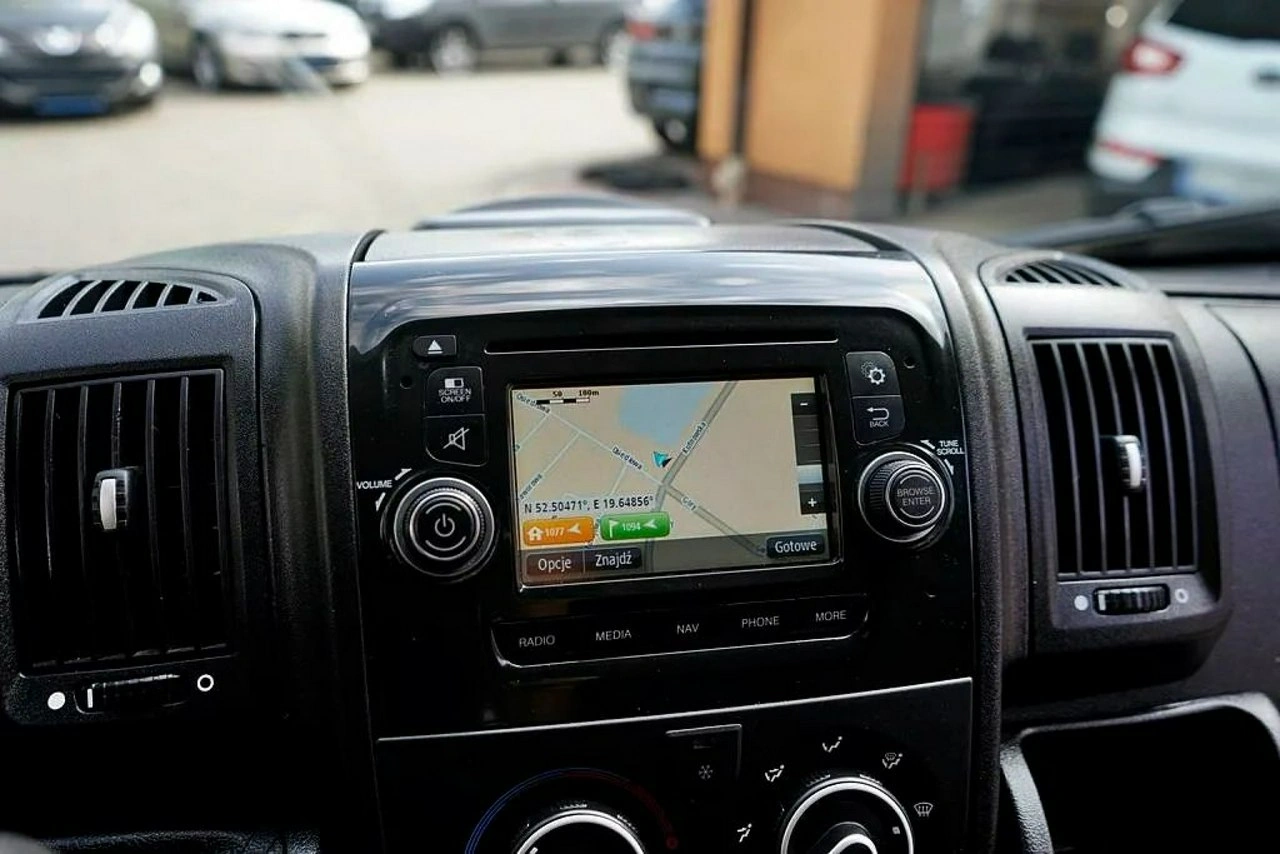 Peugeot Boxer - Zdjęcie 17